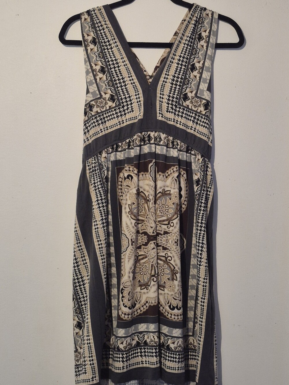 Dress - Picture 4 of 6
